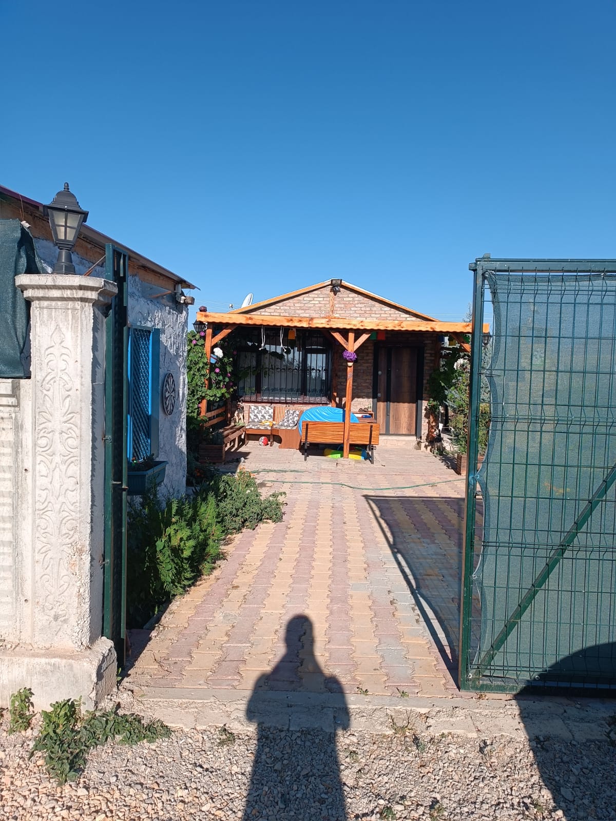 İÇİNDE EVİ ELEKTRİĞİ SUYU OLAN HAZIR KURULU BAHÇE - KONYA MERAM fotoğraf 24